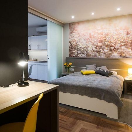 Sunflower Apartment クラクフ エクステリア 写真
